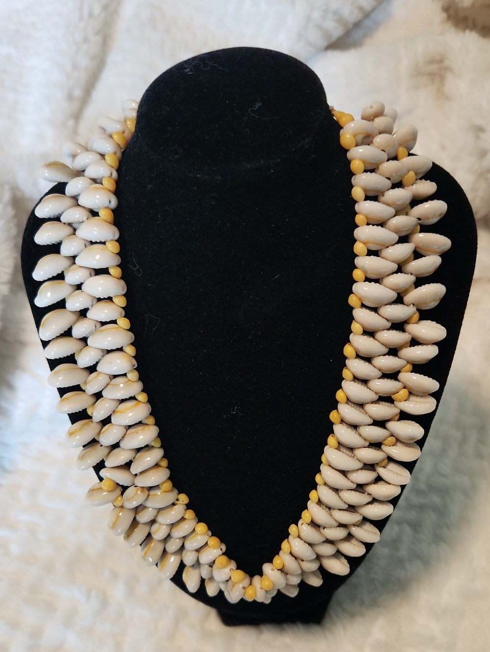 Vintage Cowrie Shell Lei Necklace Boho Vibe